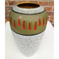 Duży wazon Ceramiczny zdobiony szkliwieniem zbiegającym.